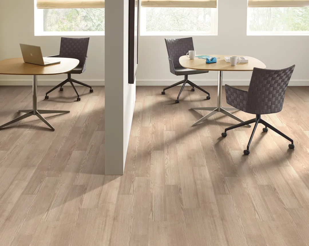 Shaw Westwork 30 30-mil 6.3-in W x 48.7-in L Waterproof Glue down Vinyl Plank, photo 2 of 13