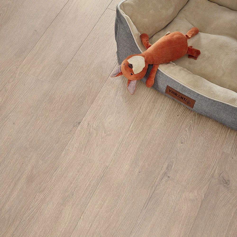 Pergo Pergo Pro with WetProtect Mapleford Oak 12-mm T x 6-in W x 47-1/4-in L Waterproof Laminate Wood Flooring ( 22.17-sq ft / Carton ), photo 5 of 10