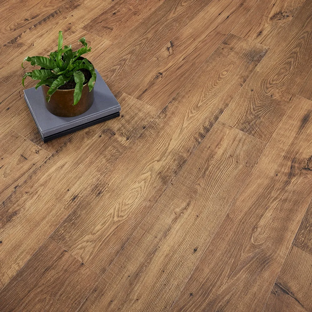Pergo Pro+ with WetProtect 10-mm 7.48-in W x 47.24-in L Waterproof Floating / click-lock Laminate Flooring, photo 36 of 40