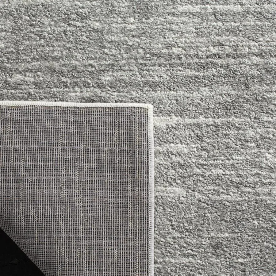 Safavieh Adirondack Sasha 4 x 6 Ivory/Silver Indoor Ombre Industrial Area Rug, photo 3 of 5