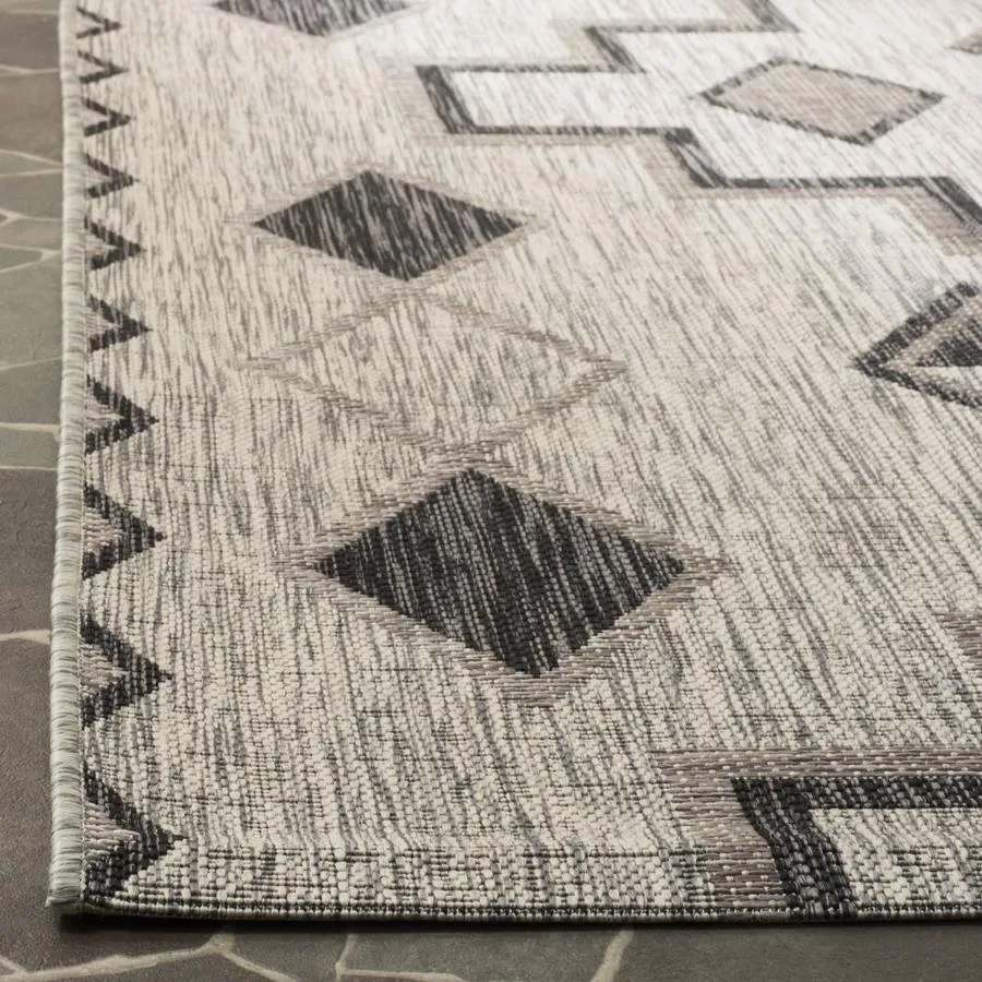 Safavieh Courtyard Tahoe 4 x 6 Gray/Black Indoor/Outdoor Geometric Coastal Area Rug, photo 2 of 5
