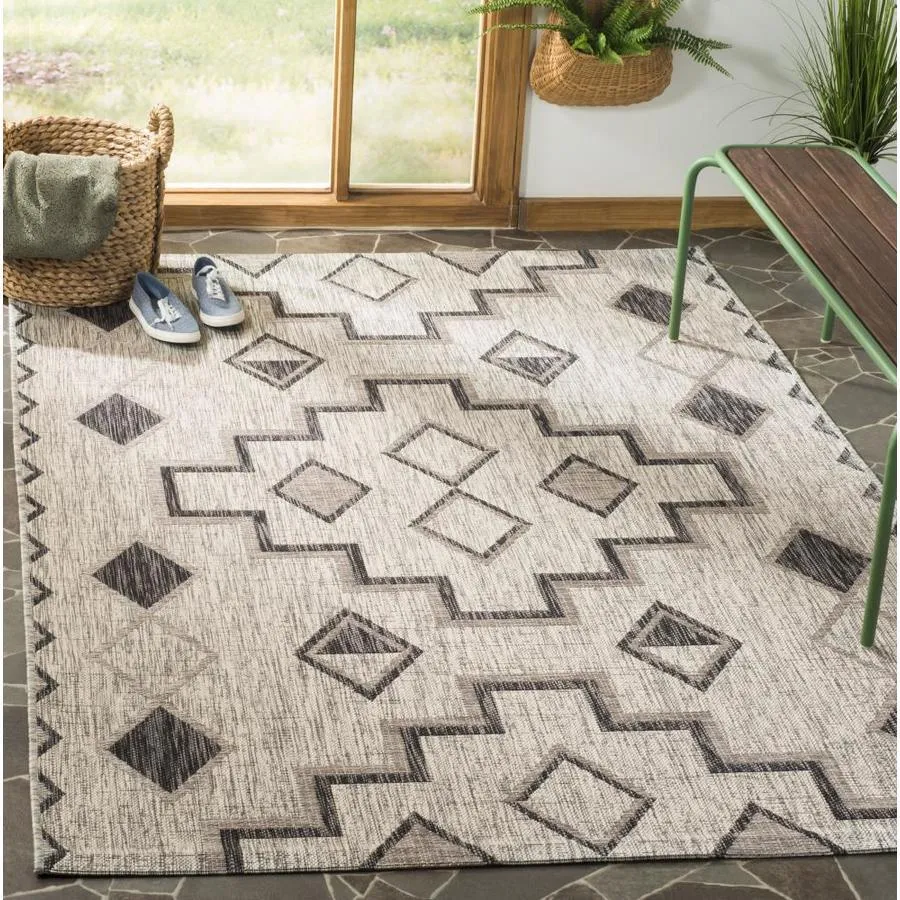 Safavieh Courtyard Tahoe 4 x 6 Gray/Black Indoor/Outdoor Geometric Coastal Area Rug, photo 4 of 5