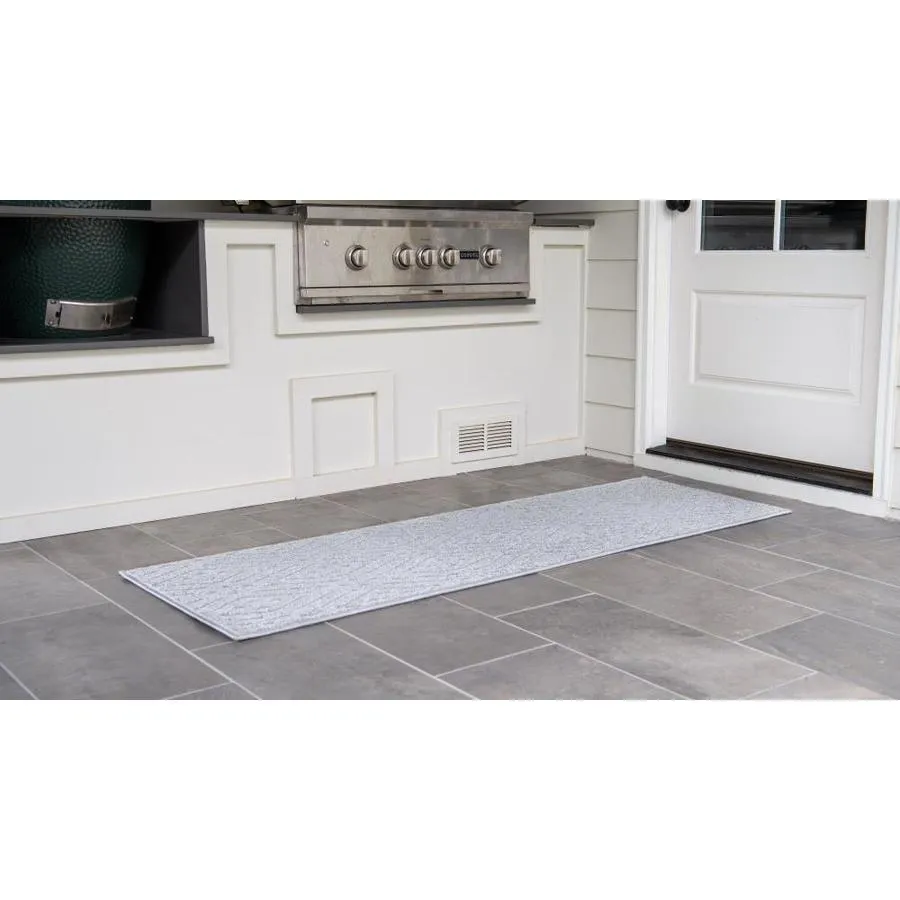 Unique Loom Ella Sabrina Soto Outdoor 2 x 6 Gray Indoor/Outdoor Geometric French Country Runner, photo 2 of 10