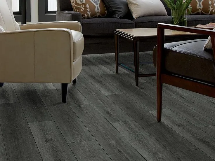 Shaw Prismatic Plus 8-Piece 7.09-in x 48.03-in Fossil Oak Luxury Vinyl Plank Flooring, photo 2 of 7