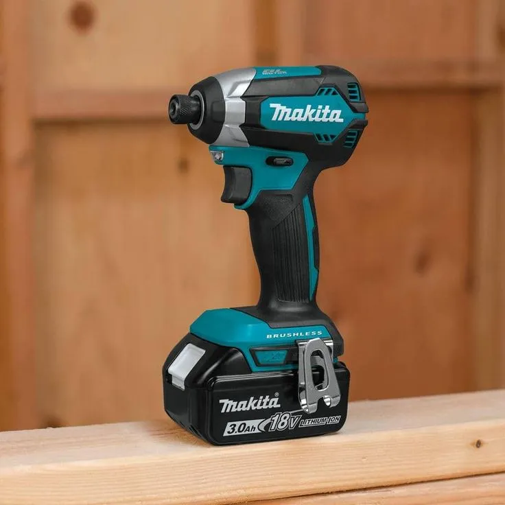 Makita 18-Volt LXT Lithium-ion Brushless Cordless 2-Piece Combo Kit 3.0Ah Driver-Drill/ Impact Driver, photo 3 of 8