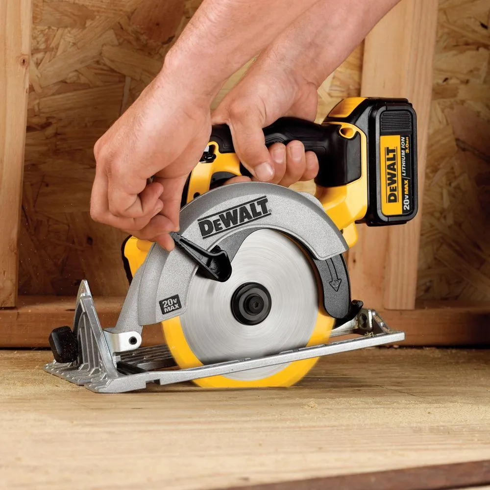 DEWALT 20-Volt MAX Lithium-Ion Cordless Circular Saw Kit with Battery 5Ah, Charger and Case, photo 10 of 12