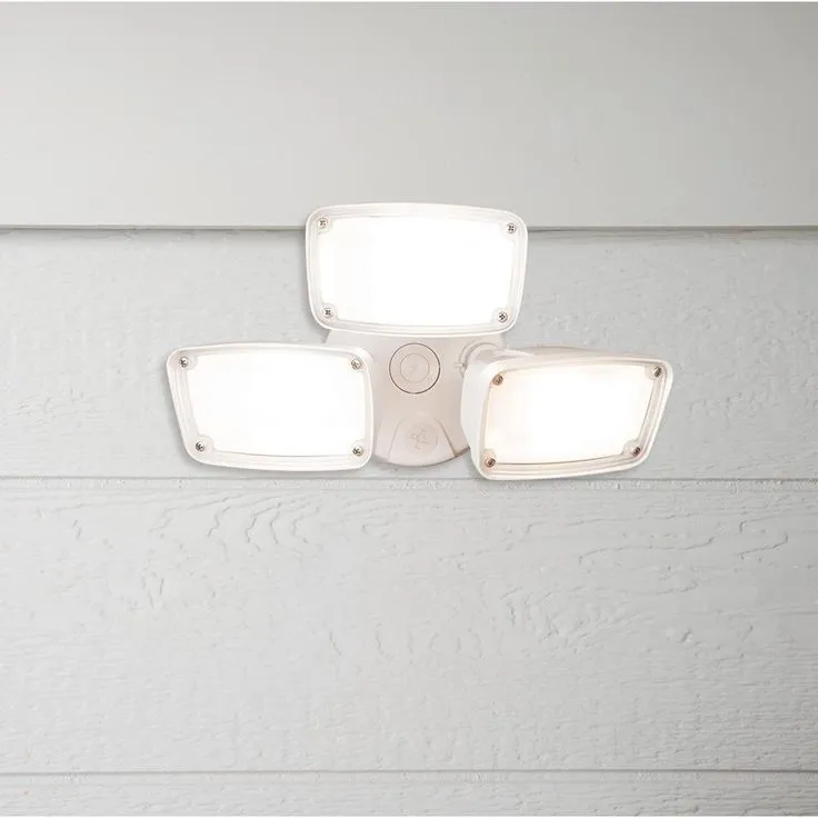 FHS White Outdoor Integrated Triple Head LED Flood Light with Selectable CCT (3000K, 4000K or 5000K), Switch Controlled, photo 5 of 5