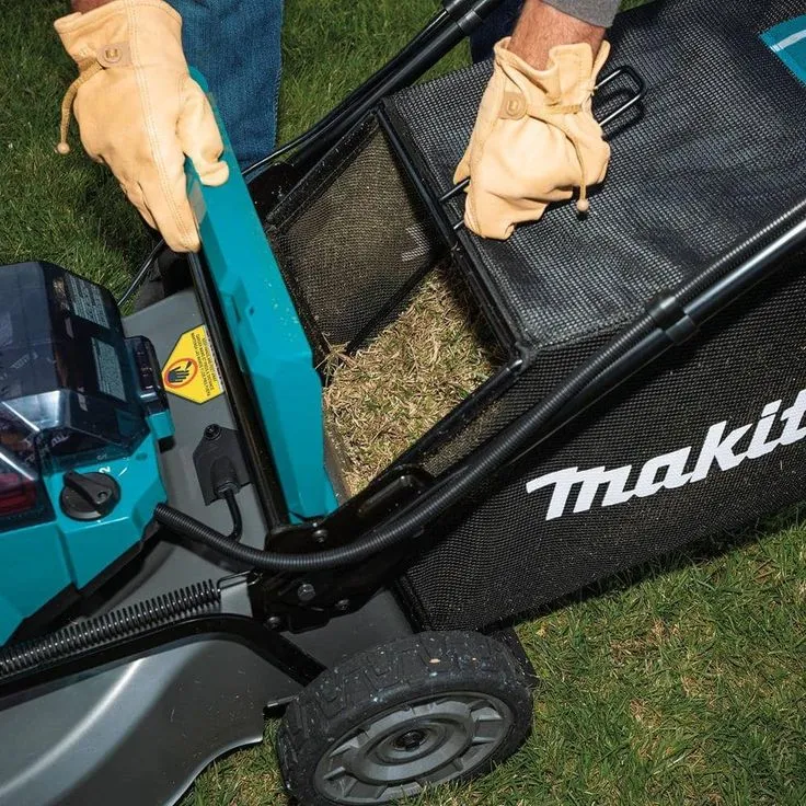 Makita 21 in. 18-Volt X2 (36-Volt) LXT Lithium-Ion Cordless Walk Behind Push Lawn Mower, Tool-Only, photo 2 of 8