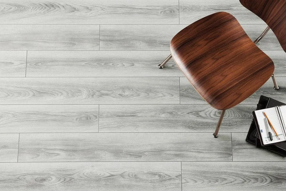 BuildDirect Sand Gray 8mm 48"X6.7" Laminate Flooring (26.75sq. ft. per Box), photo 3 of 8