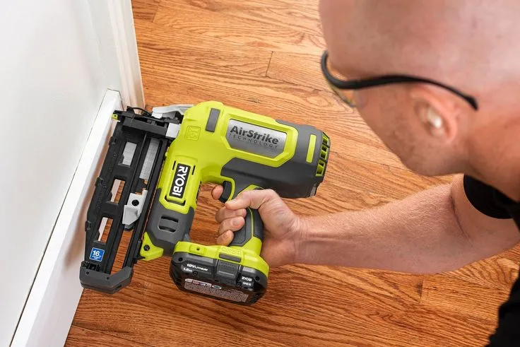 RYOBI 18-Volt ONE+ Lithium-Ion Cordless AirStrike 16-Gauge 2-1/2 in Straight Finish Nailer Kit with 1.3 Ah Battery and Charger, photo 7 of 10