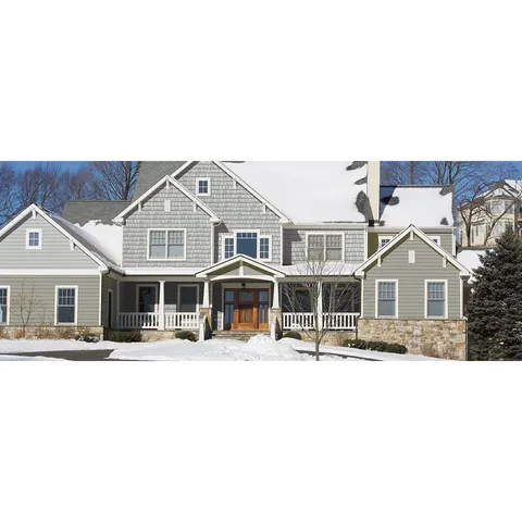 Cedar Impressions D9 Staggered Rough-Split Shake Vinyl Siding