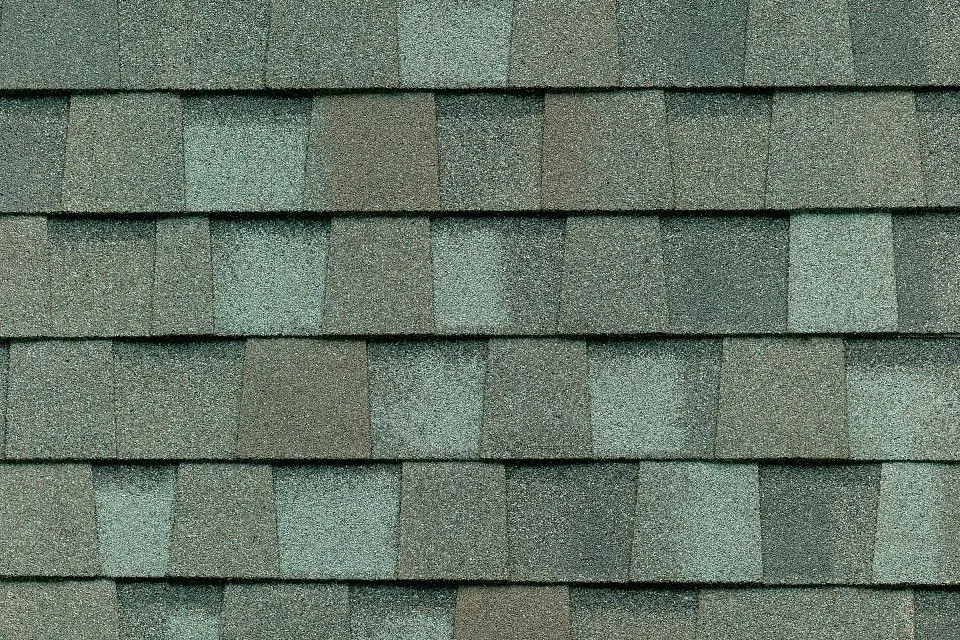 CertainTeed Landmark PRO Solaris Architectural Asphalt Shingles, 3 or 4 Bundles per Square, photo 2 of 6