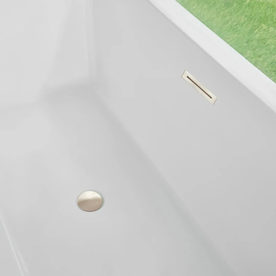 Vanity Art Tarbes 59 in. Acrylic Flatbottom Freestanding Bathtub in White/Oil Rubbed Bronze, photo 7 of 8