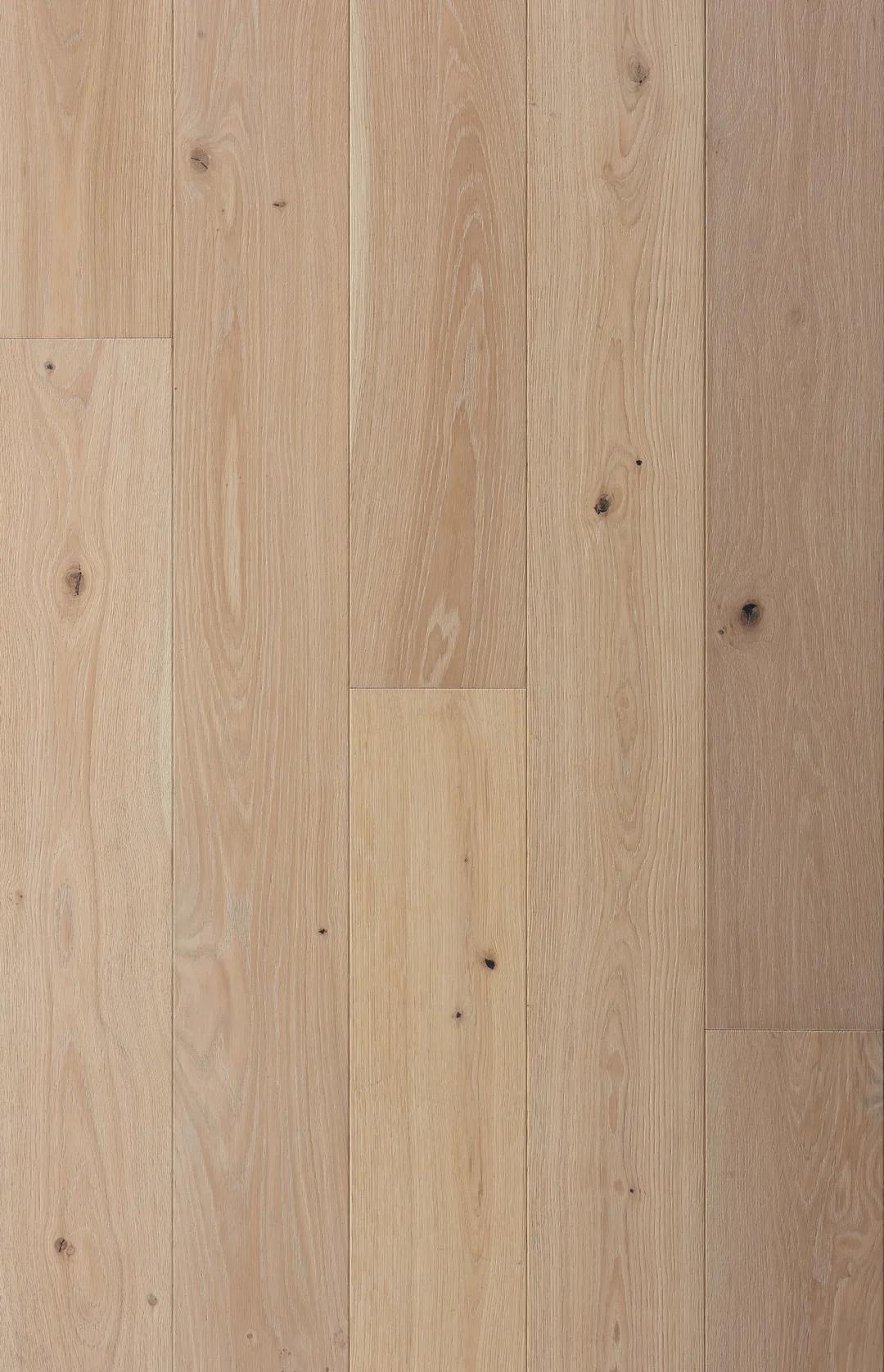 Villa Barcelona Palamos White oak 1/2-in T x 7-1/2-in W Water Resistant Wirebrushed Engineered Hardwood Flooring ( 23.31-sq ft / Carton ), photo 3 of 6