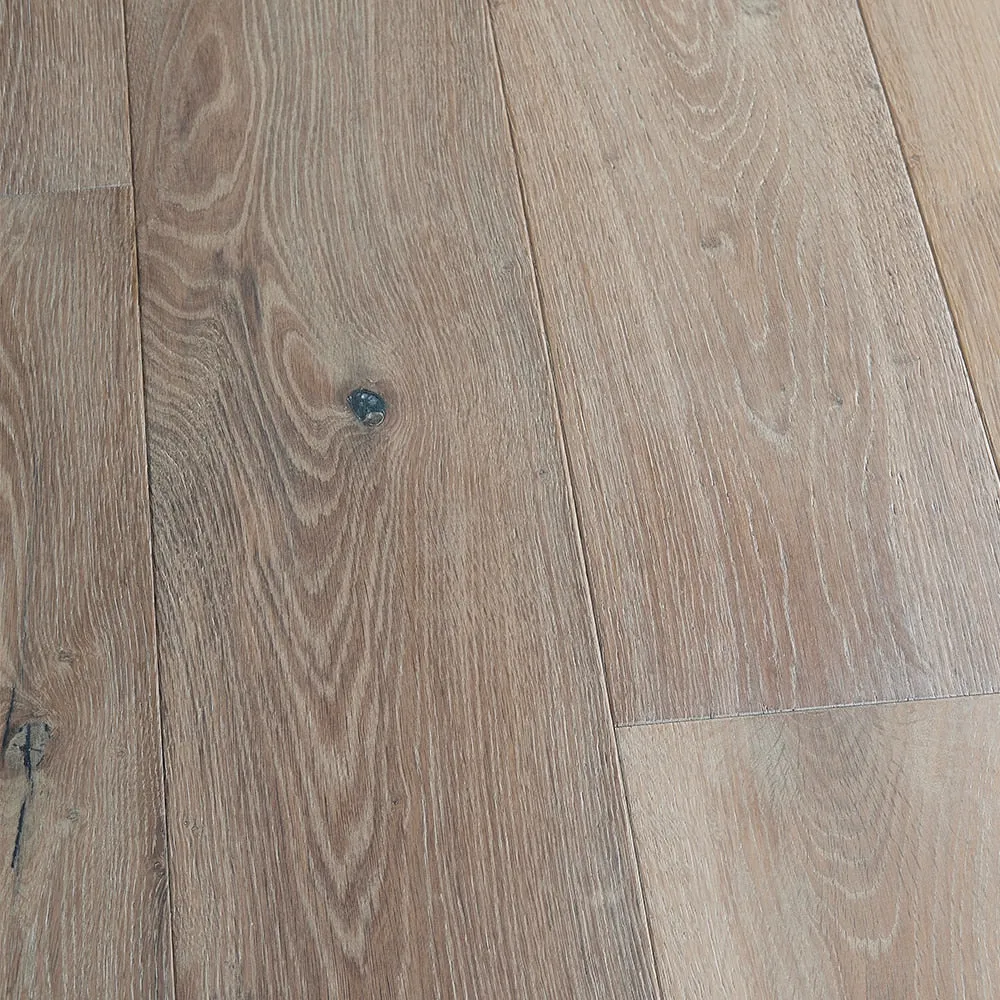 Villa Barcelona Raval French oak 3/8-in T x 6-1/2-in W Water Resistant Wirebrushed Engineered Hardwood Flooring ( 23.64-sq ft / Carton ), photo 4 of 6