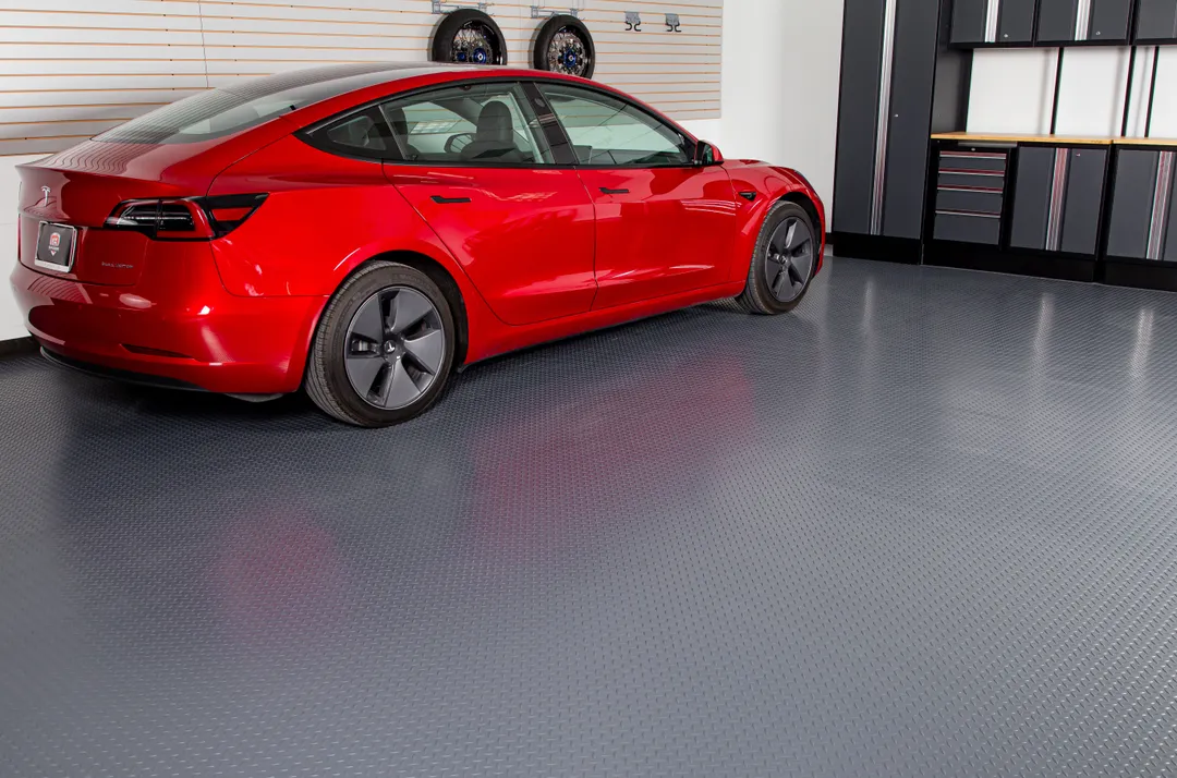 G-Floor Diamond Tread 5 ft. x 10 ft. Midnight Black Commercial Grade Vinyl Garage Flooring Cover and Protector, photo 6 of 8
