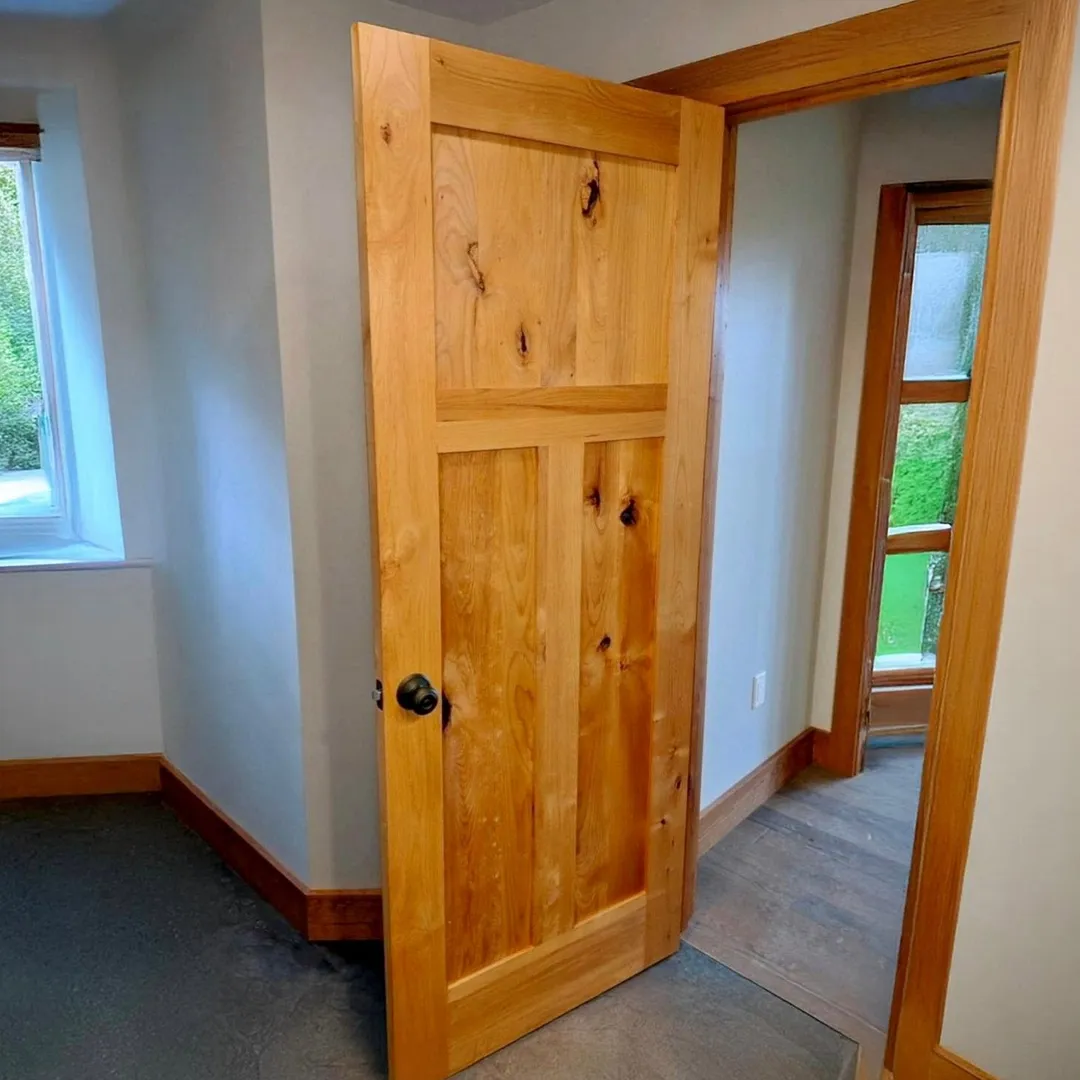 Krosswood Doors 30 in. x 80 in. Krosswood Craftsman 3-Panel Shaker Solid Wood Core Rustic Knotty Alder Interior Door Slab, photo 13 of 14