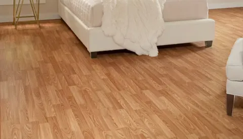 Warm Honey Oak Wood Plank Laminate Flooring