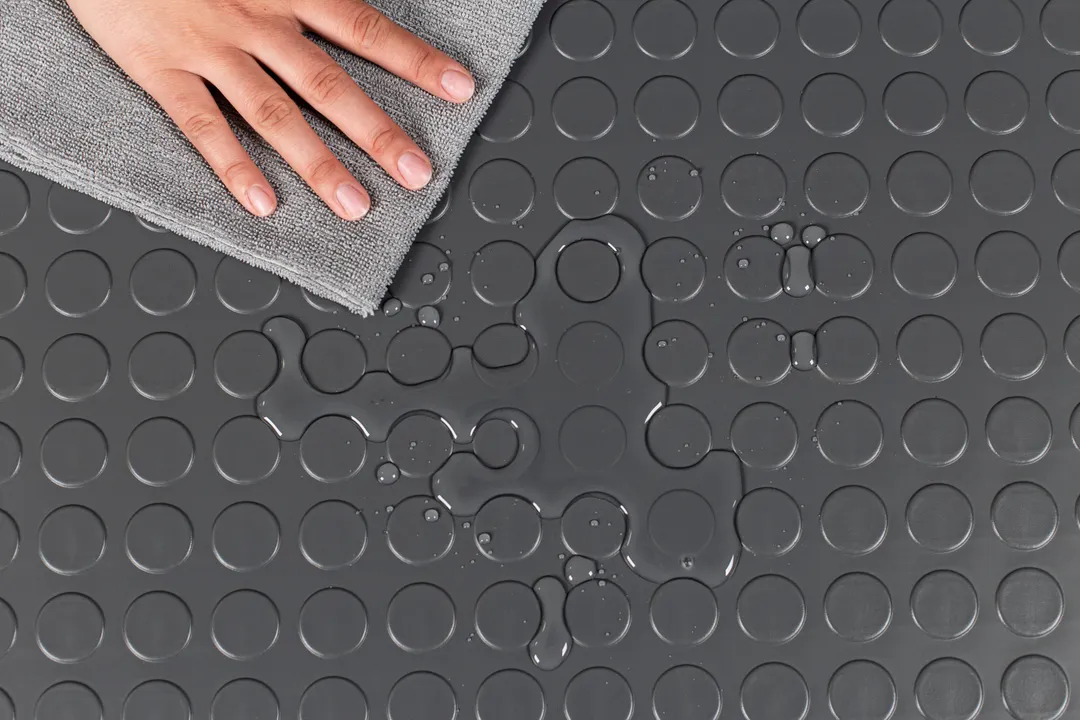 G-Floor Coin 8.5 ft. x 22 ft. Midnight Black Commercial Grade Vinyl Garage Flooring Cover and Protector, photo 4 of 7