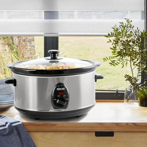 3.7-Quart Black Oval Slow Cooker