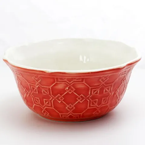 Life on the Farm 3-Piece Assorted Colors Scalloped Bowl
