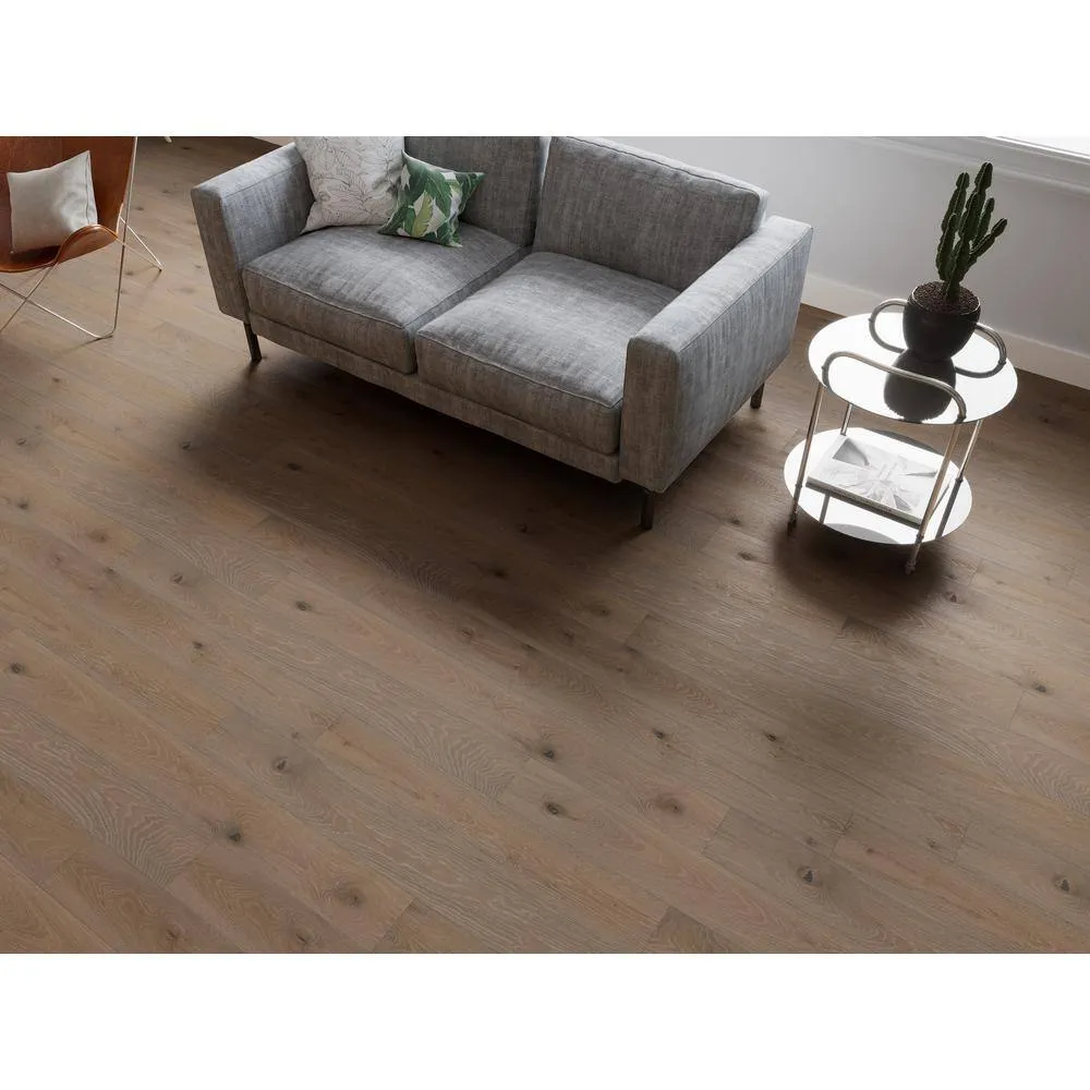 ACQUA FLOORS Arlet Oak 1/4 in. T x 5 in. W Click Lock Wire Brushed Engineered Hardwood Flooring (16.68 sq.ft./case), photo 7 of 7