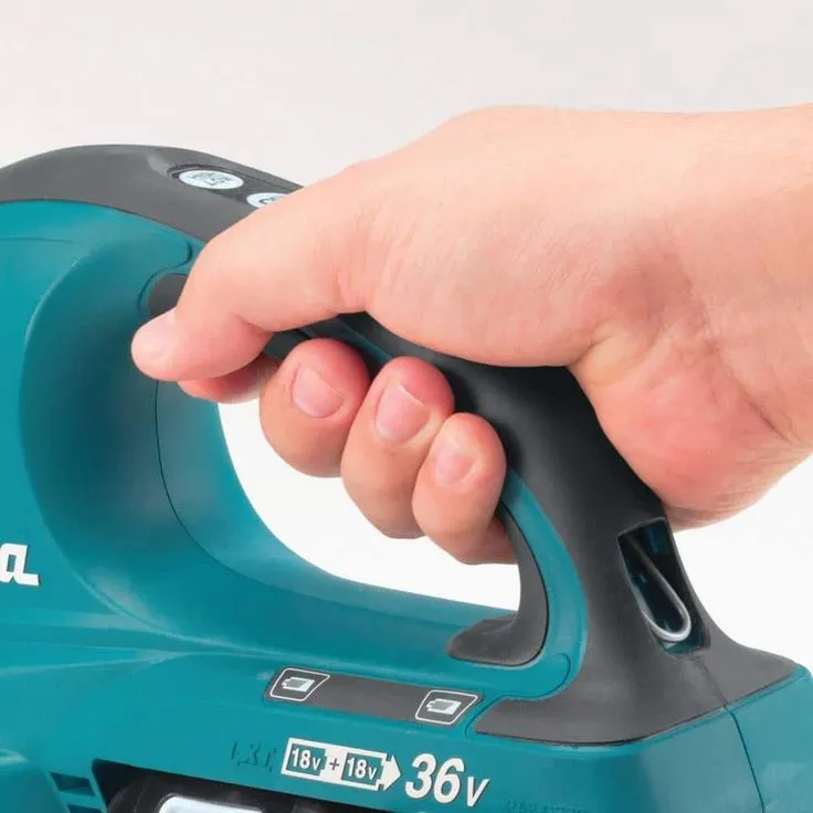 Makita 18-Volt X2 (36-Volt) 208 MPH 155 CFM LXT Lithium-Ion Cordless Blower Kit with (2) Batteries 5.0Ah and Charger, photo 6 of 8