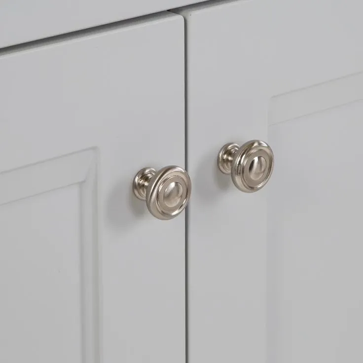 Delridge 30 in. W x 19 in. D Bath Vanity in Pearl Gray with Cultured Marble Vanity Top in White with White Sink, photo 6 of 11