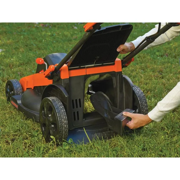 BLACK+DECKER 20 in. 40V MAX Lithium-Ion Cordless Walk Behind Push Mower with (2) 2.0Ah Batteries and Charger Included, photo 8 of 10