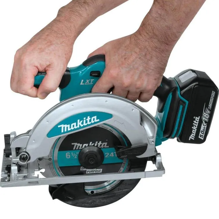 Makita 18-Volt 5.0 Ah LXT Lithium-Ion Cordless 6-1/2 in. Circular Saw Kit, photo 6 of 9