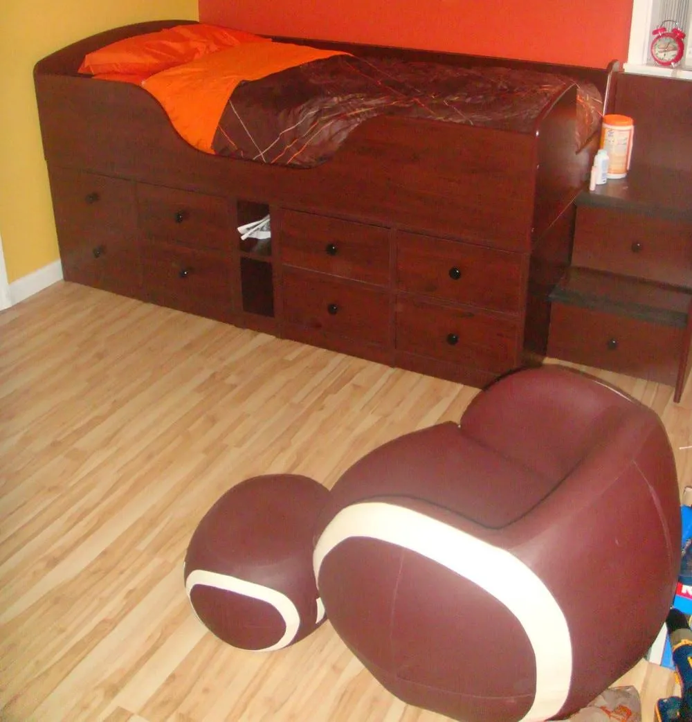 BuildDirect Peruvian Gingerwood 12mm 48" X 7.68" Laminate Flooring (12.76sq. ft. per box), photo 2 of 10