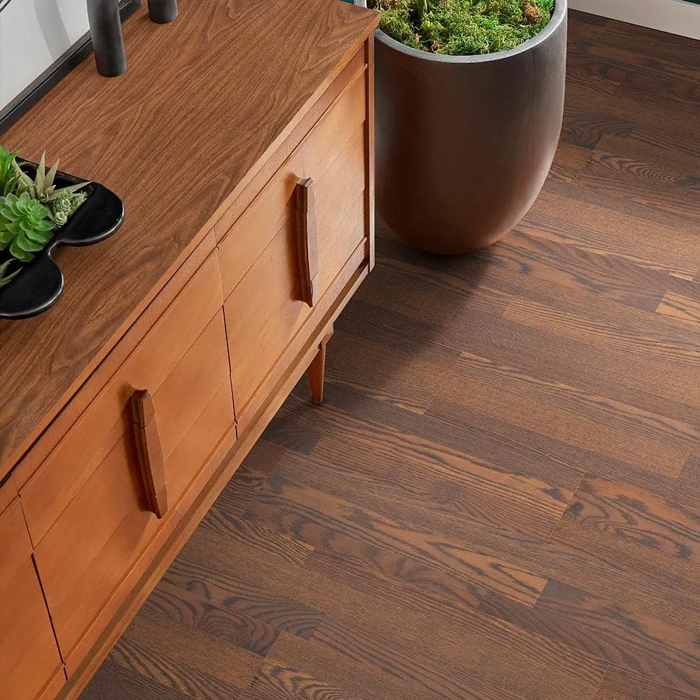 Pergo XP Burnt Anndel Oak 10 mm T x 7.4 in. W x 47.2 in. L Laminate Wood Flooring (19.63 sq. ft./Case), photo 3 of 14