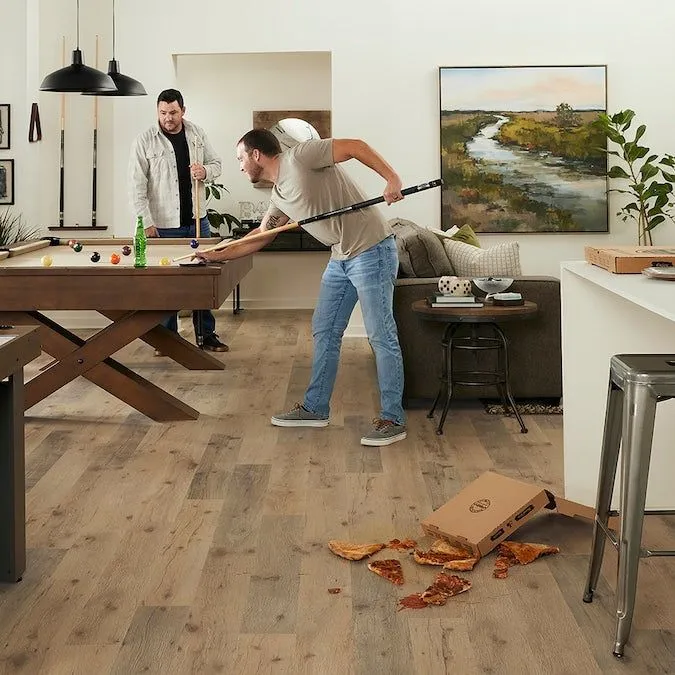 Pergo TimberCraft +WetProtect Dixon Oak Laminate Flooring with Underlayment, photo 11 of 11