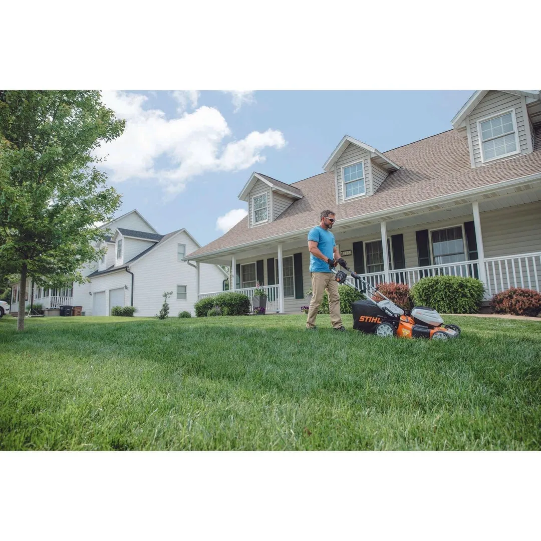 STIHL RMA 510 V 21 in. 36 V Battery Self-Propelled Lawn Mower Kit (Battery & Charger), photo 3 of 5