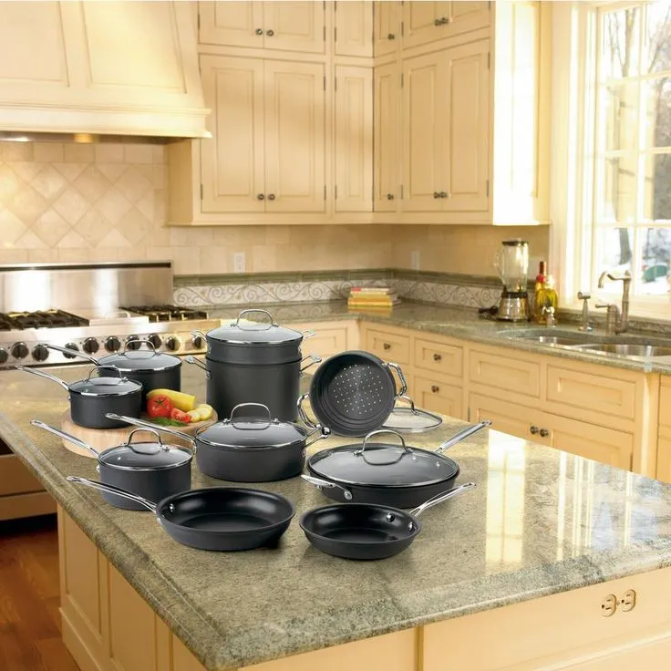 Chef's Classic 17-Piece Hard-Anodized Aluminum Nonstick Cookware Set in Black, photo 4 of 5