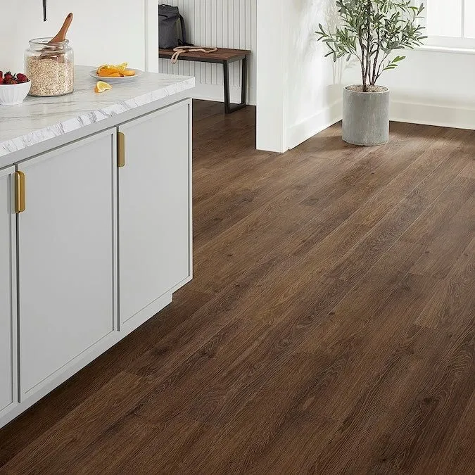 Pergo Pro +WetProtect Aventcross Oak Waterproof Laminate Flooring - 22.17 sq ft, photo 9 of 11