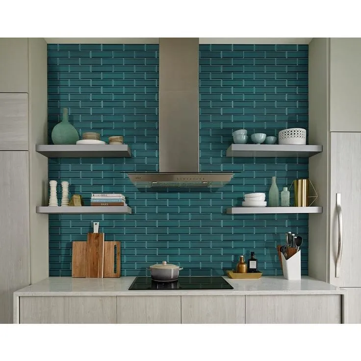 MSI Verde Azul Beveled 2.5 in. x 9 in. x 8mm Glossy Glass Blue Subway Tile (5.6 sq. ft. / case), photo 2 of 5