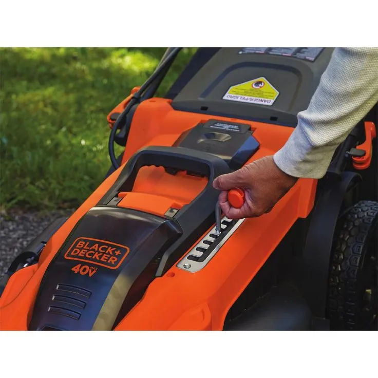 BLACK+DECKER 20 in. 40V MAX Lithium-Ion Cordless Walk Behind Push Mower with (2) 2.0Ah Batteries and Charger Included, photo 3 of 10