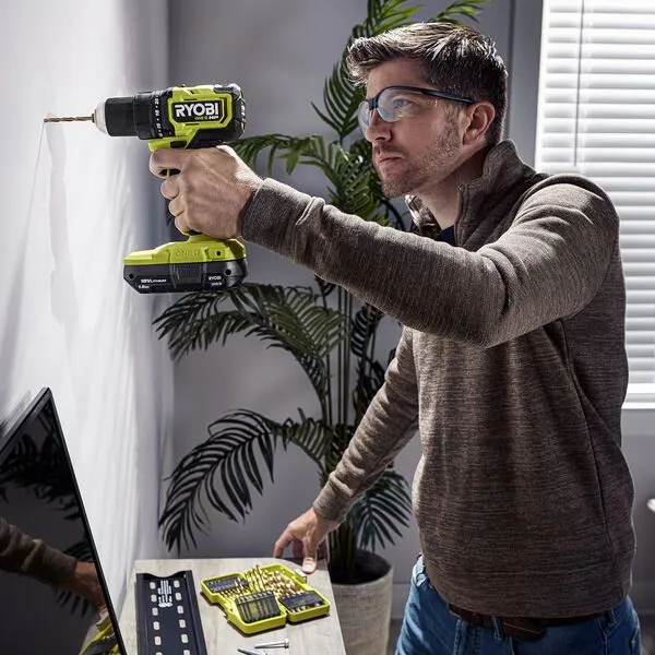RYOBI ONE+ HP 18V Brushless Cordless Compact 1/2 in. Drill/Driver Kit with (2) 1.5 Ah Batteries, Charger and Bag, photo 7 of 8