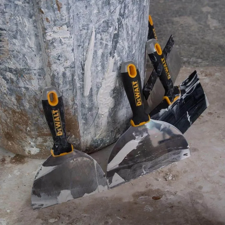 DEWALT 6 in. Stainless Steel Putty Knife with Soft Grip Handle, photo 4 of 10