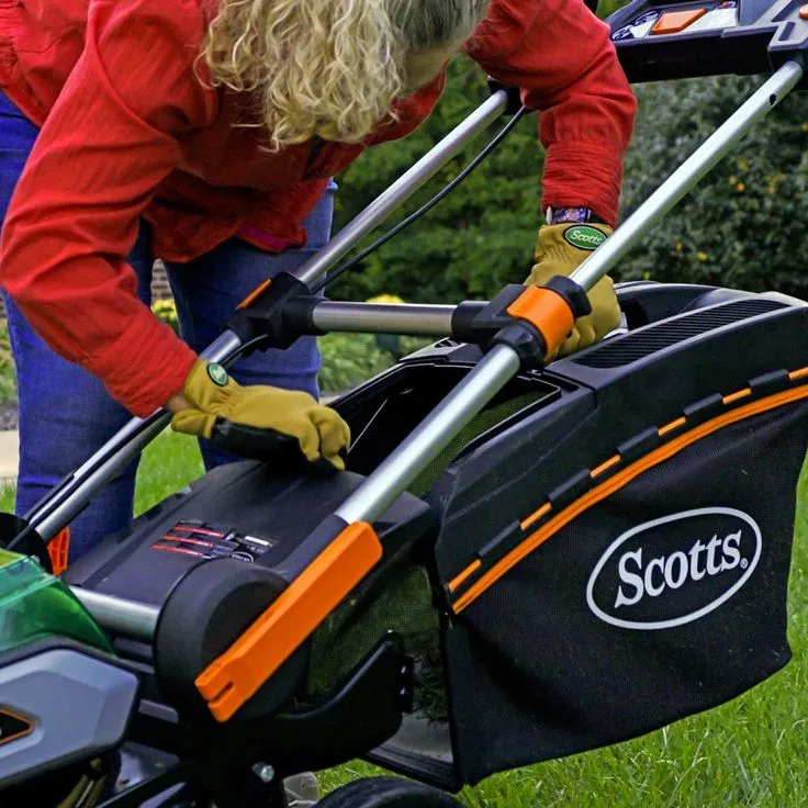 Scotts 19 in. 40-Volt Lithium-Ion Cordless Battery Walk Behind Push Mower with 5 Ah Battery and Charger Included, photo 7 of 9