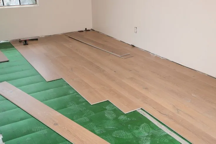CALI Complete 3.85-ft W x 26-ft L x 1.5-mm T Premium Cushion Moisture Resistant Flooring Underlayment For Luxury Vinyl, Laminate, Hardwood (100-sq ft/Fan fold), photo 3 of 12