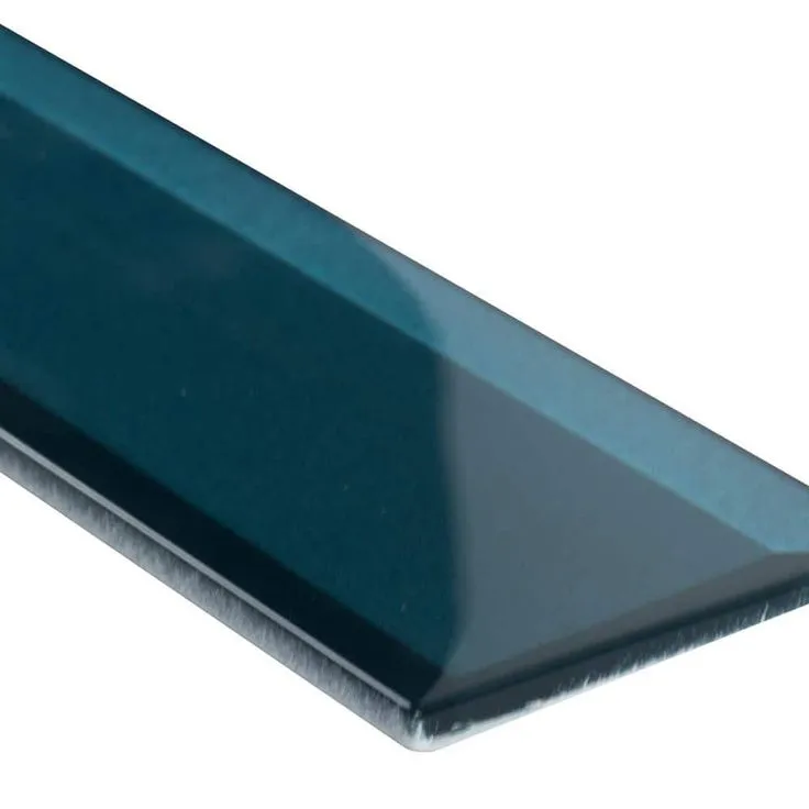 MSI Verde Azul Beveled 2.5 in. x 9 in. x 8mm Glossy Glass Blue Subway Tile (5.6 sq. ft. / case), photo 3 of 5