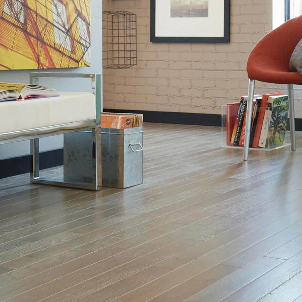 Blue Ridge Hardwood Flooring Driftwood Oak 3/4 in. T x 5 in. W Wire Brushed Solid Hardwood Flooring (20 sq.ft./case), photo 8 of 8