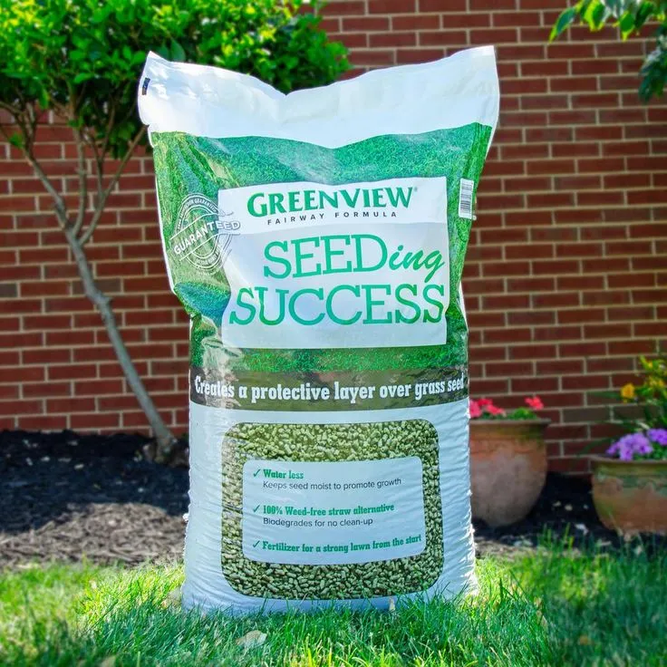 GreenView 38 lbs. Fairway Formula Seeding Success Biodegradable Mulch with Fertilizer (50-Bags/38,000 sq. ft./Pallet), photo 6 of 7
