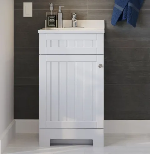 Ellenbee 18-in White Single Sink Bathroom Vanity with White Cultured Marble Top