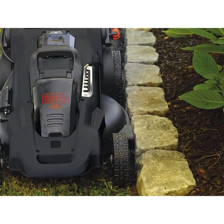 BLACK+DECKER 20 in. 40V MAX Lithium-Ion Cordless Walk Behind Push Lawn Mower with (2) 2.0Ah Batteries and Charger Included, photo 6 of 6