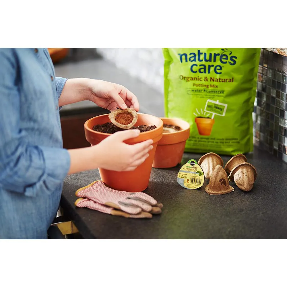 Miracle-Gro Nature's Care 16 qt. Organic and Natural Potting Mix with Water Conserve, photo 3 of 4