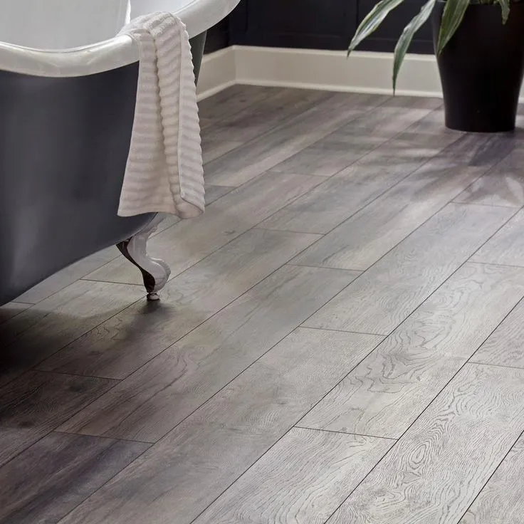 Home Decorators Collection EIR Waveford Gray Oak 12 mm Thick x 7-1/2 in. Wide x 50-2/3 in. Length Laminate Flooring (18.42 sq. ft. / case), photo 13 of 17