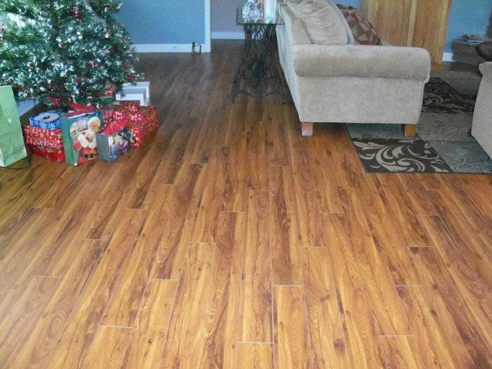 BuildDirect Savannah Cherry 12mm 48" X 5" Laminate Flooring (16.6sq. ft. per box), photo 5 of 10